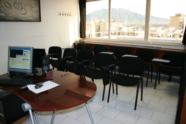 Napoli affitto locali scuola formazione - immagine 14